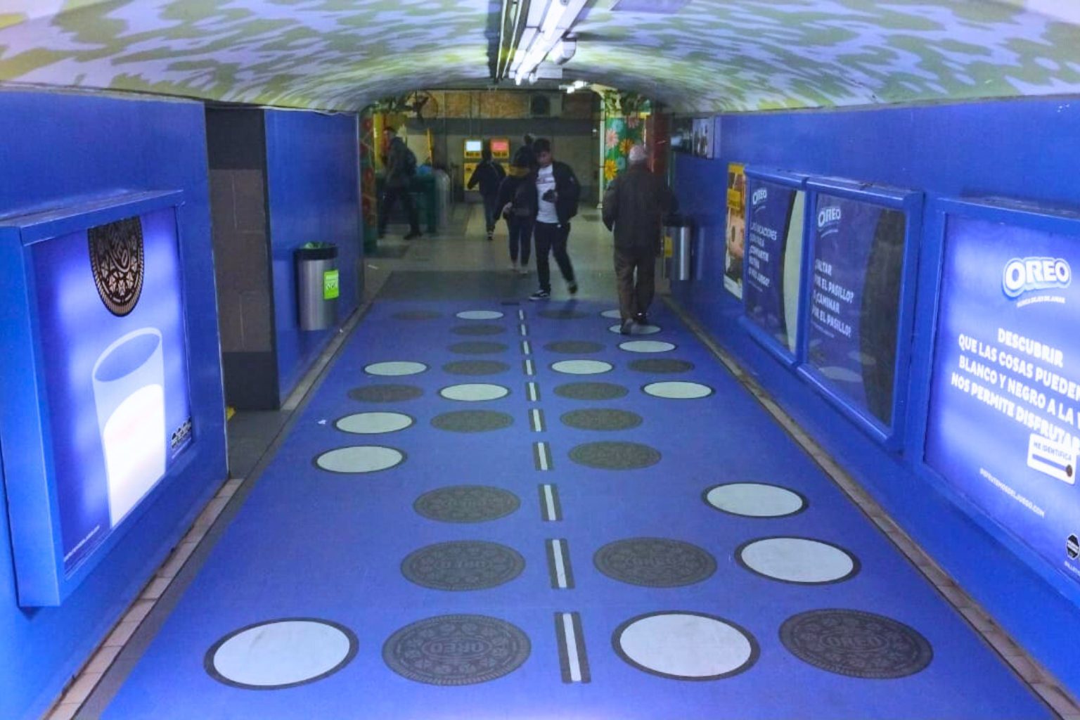 Pasillo Tematizado - Subte