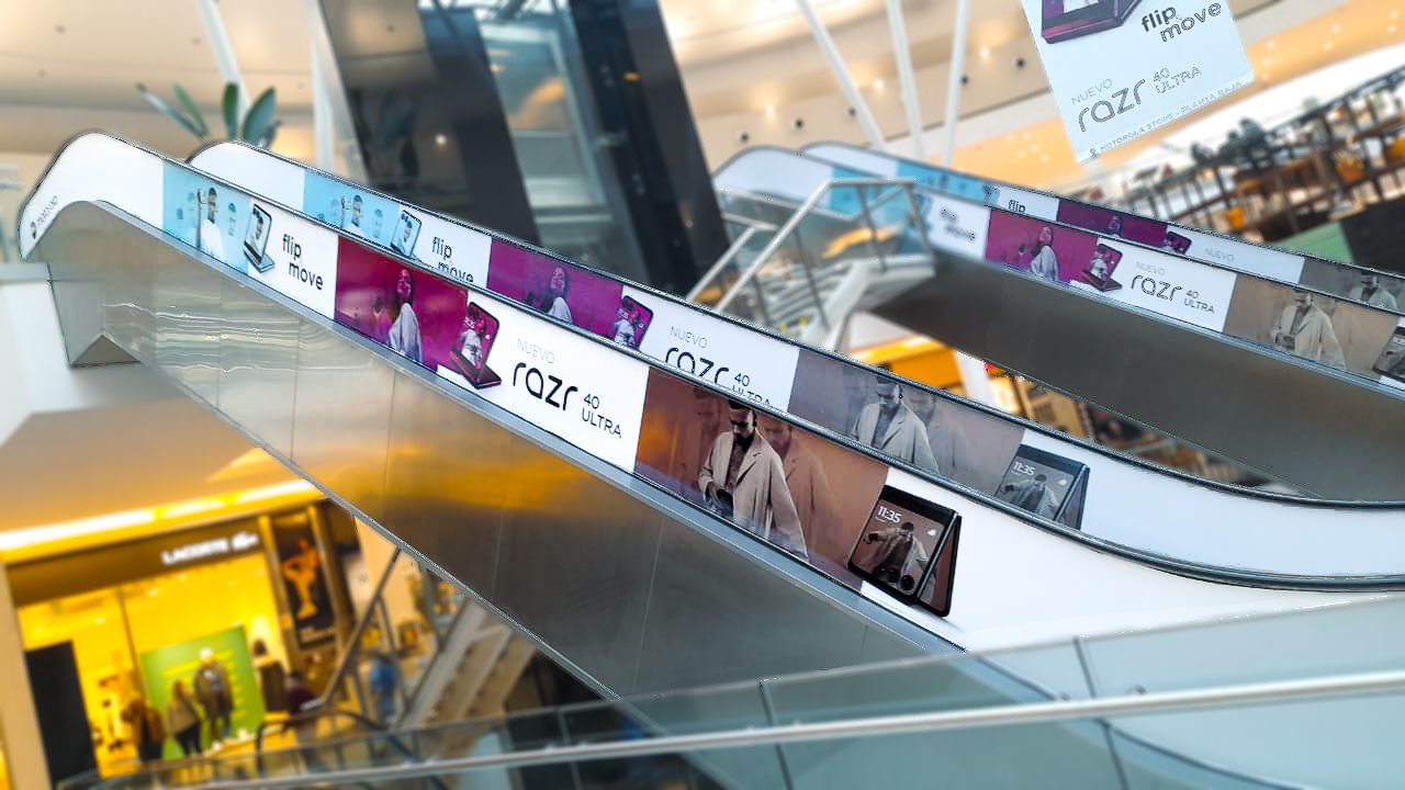 Lateral Escalera - Shopping