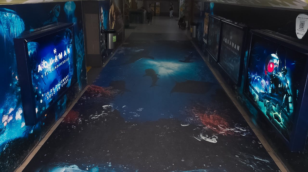 Pasillo Tematizado- Subte